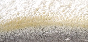 laagje pur op de vloer van een nieuwbouw